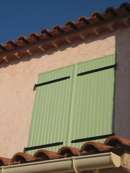 volets battants aluminium coloris vert meyzieu